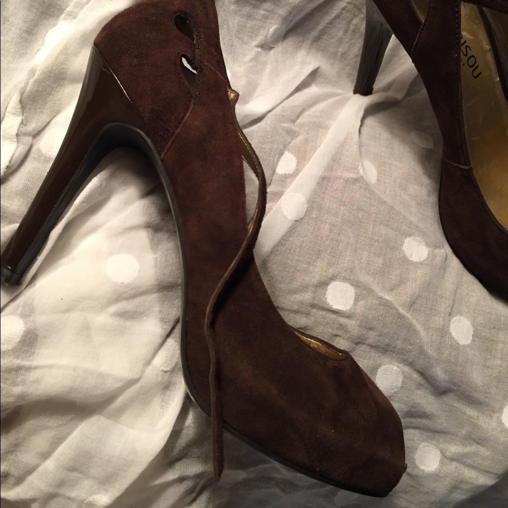 Michelle Bisou 4 inch Brown Leather Heels - Picture 2 of 5